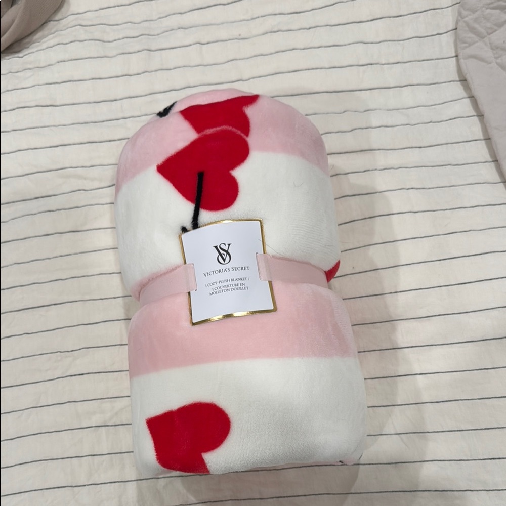 Victoria's Secret Pink and White Heart Blanket